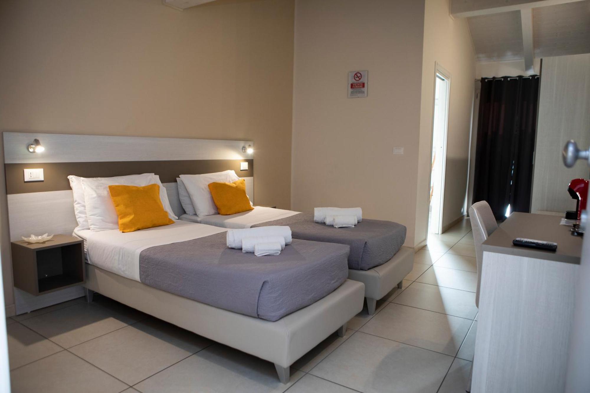 La Perla Amantea Hotel Bagian luar foto