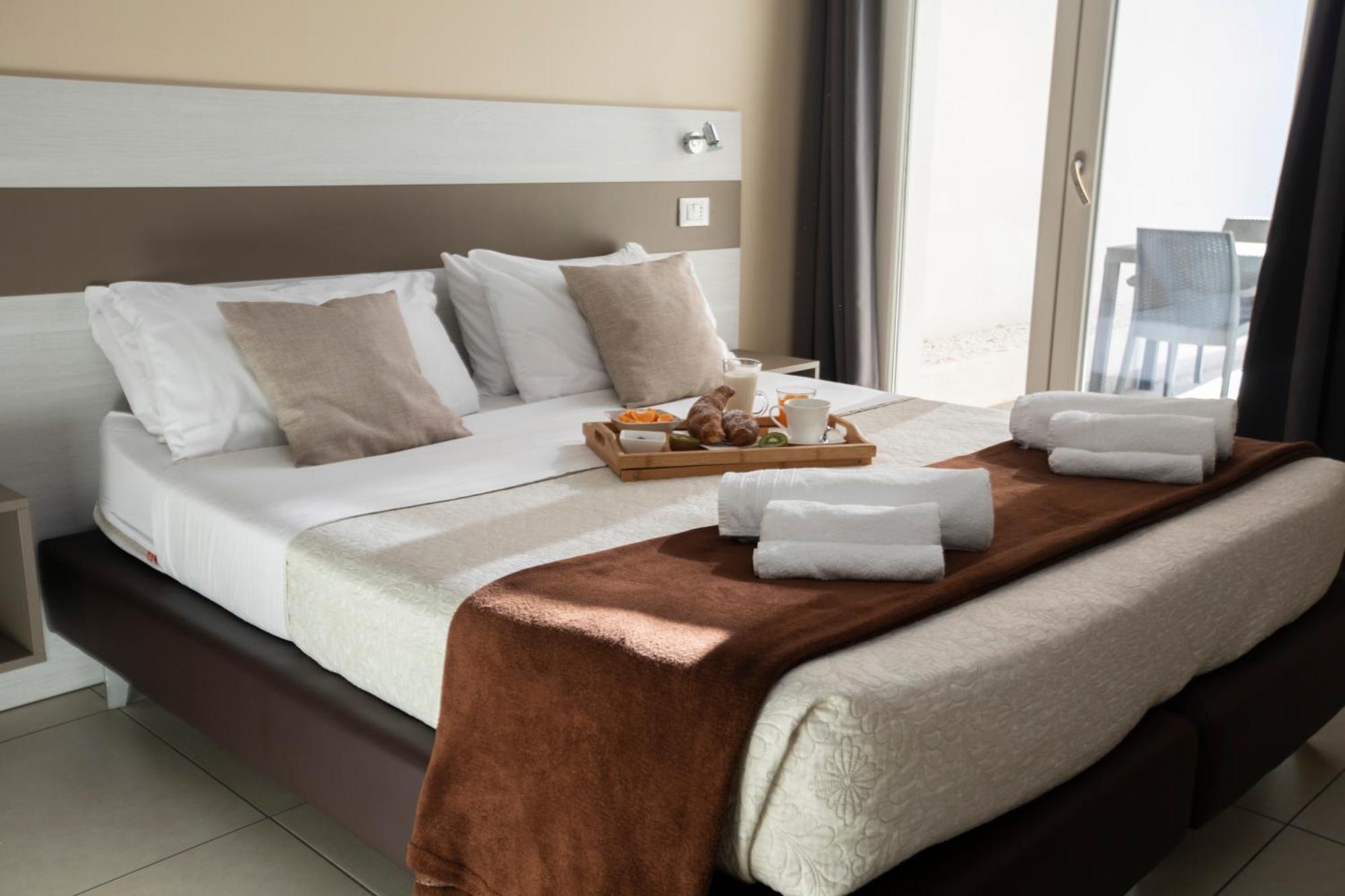 La Perla Amantea Hotel Bagian luar foto