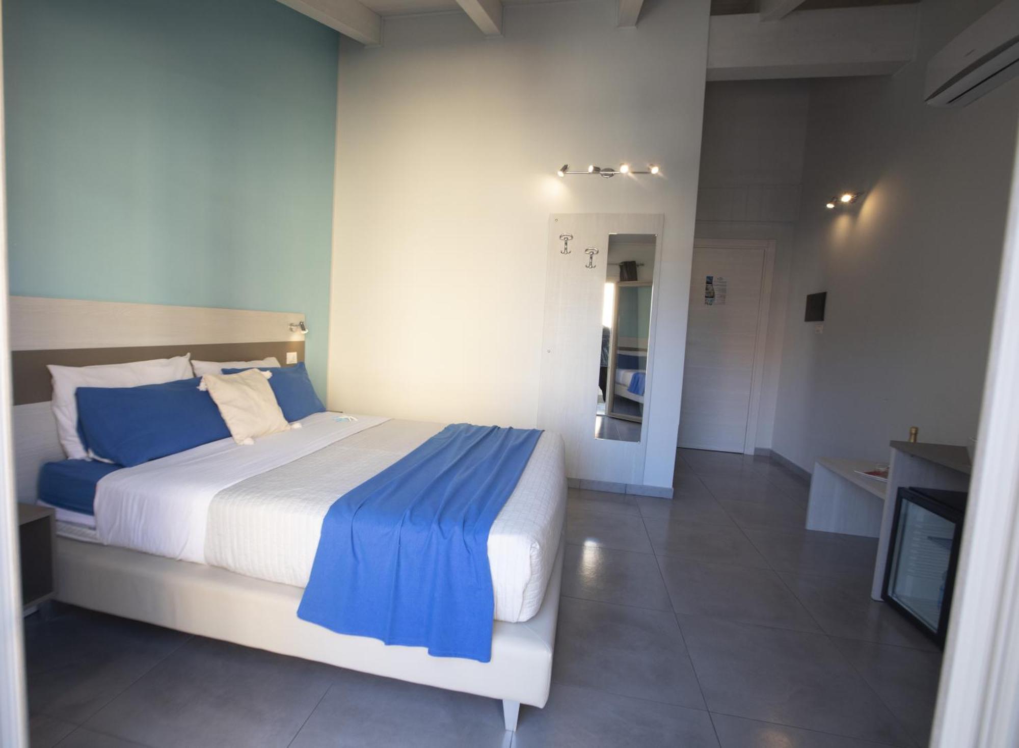 La Perla Amantea Hotel Bagian luar foto